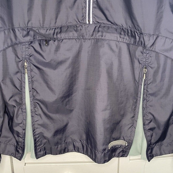 nike half zip pullover windbreaker with front pouch. Size Small - Picture 3 of 8